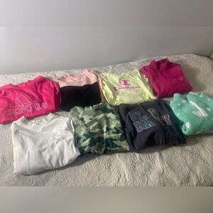 8 piece Girls 10/12 Spring Wardrobe of tops 
Perfect for the Spring Season